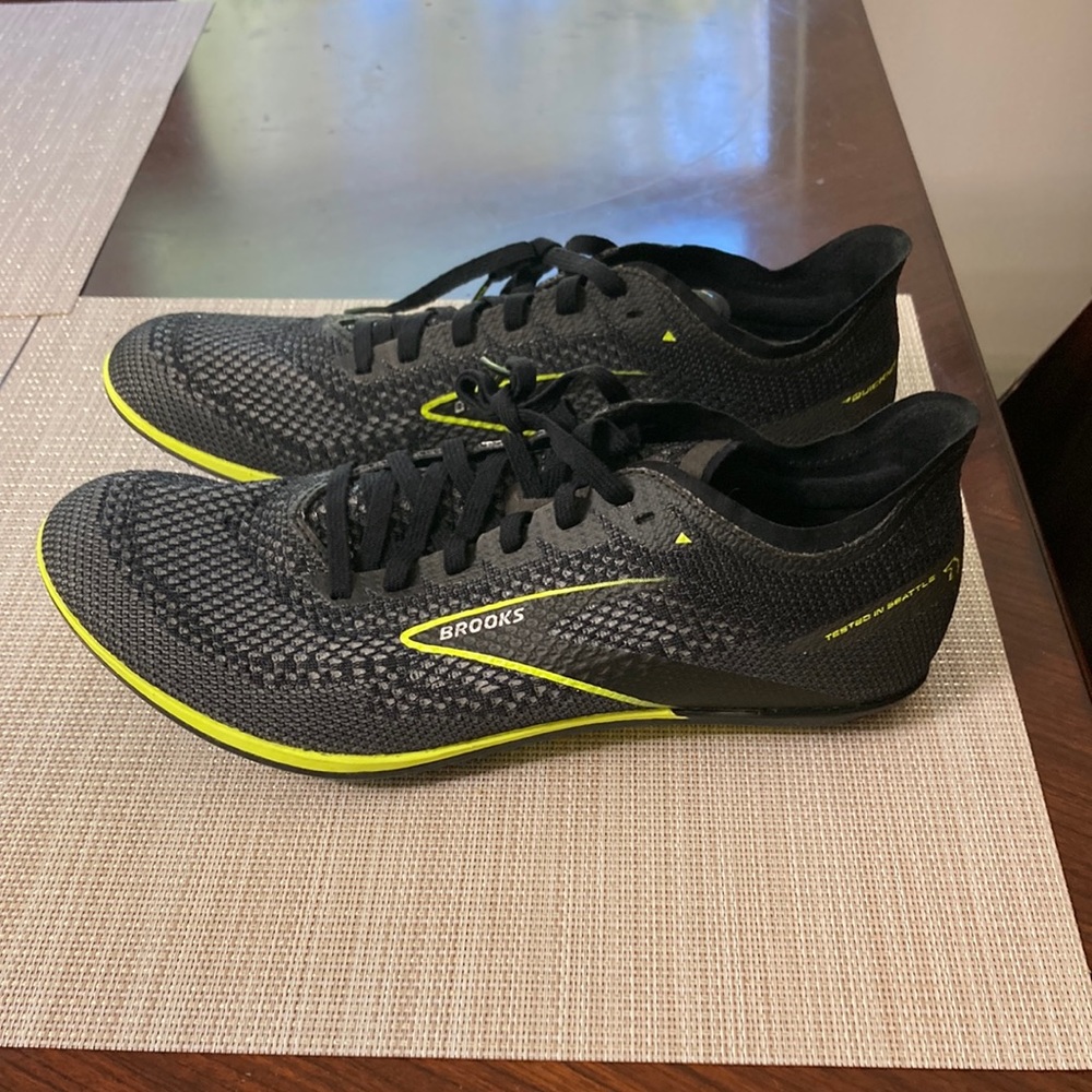 Brooks ELMN8 v6
